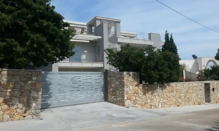 Rexer-Morciano-di-Leuca-SPLENDIDA-VILLA-Vista-MARE-con-PISCINA-NATURALE-Giardino