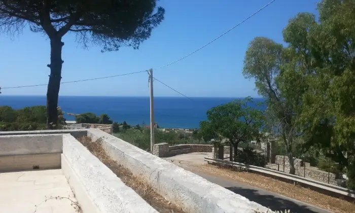 Rexer-Morciano-di-Leuca-SPLENDIDA-VILLA-Vista-MARE-con-PISCINA-NATURALE-Terrazzo