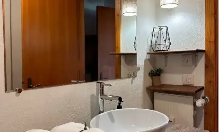 Rexer-Santo-Stefano-dAveto-Appartamento-in-vendita-in-via-Rocca-DAveto-Santo-Stefano-dAveto-Bagno