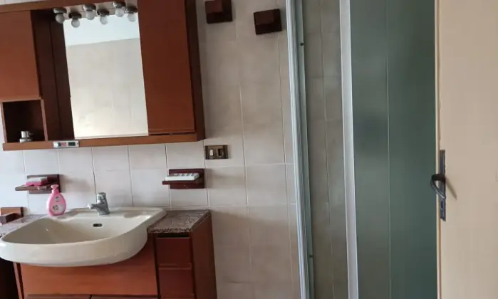 Rexer-Bisenti-Terratetto-unifamiliare-in-vendita-in-via-Roma-a-Bisenti-Bagno
