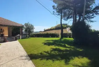 Rexer-Ancarano-Villa-in-vendita-in-frazione-Madonna-della-Carit-ad-Ancarano-Giardino
