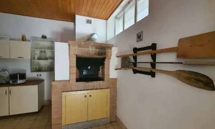 Rexer-Ancarano-Villa-in-vendita-in-frazione-Madonna-della-Carit-ad-Ancarano-Cucina