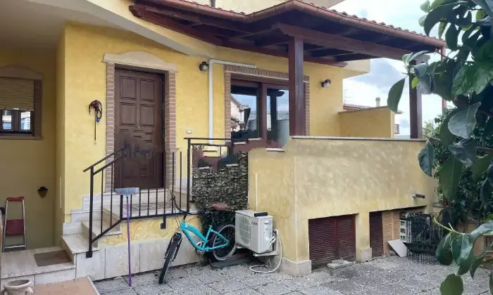 Rexer-Pomezia-Vendesi-Villa-a-schiera-via-Macerata-Pomezia-Altro