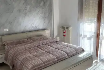 Rexer-Pomezia-Vendesi-Villa-a-schiera-via-Macerata-Pomezia-CameraDaLetto