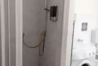 Rexer-Ragusa-Appartamento-su-due-piani-in-vendita-in-via-Giovanni-Pascoli-Bagno