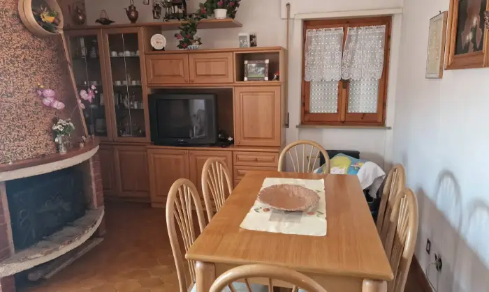 Rexer-Tagliacozzo-Appartamento-in-vendita-in-via-Roma-a-Tagliacozzo-Cucina