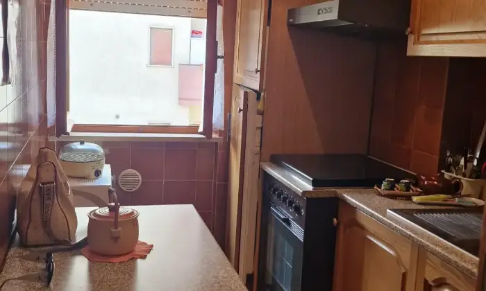 Rexer-Tagliacozzo-Appartamento-in-vendita-in-via-Roma-a-Tagliacozzo-Cucina