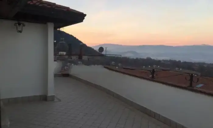 Rexer-Supino-Mansarda-via-Roma-Centro-Supino-Terrazzo