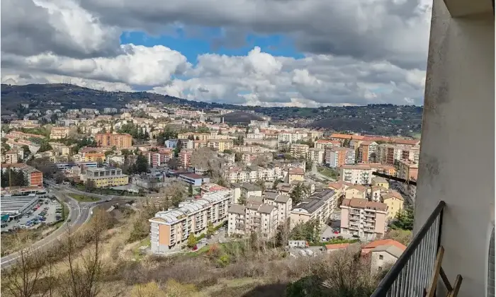 Rexer-Potenza-Vendesi-appartamento-in-Giuseppe-Mazzini-a-Potenza-Terrazzo