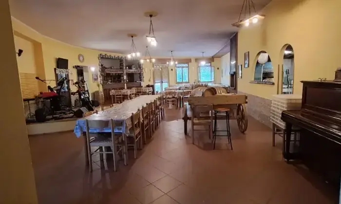 Rexer-Ne-Masseria-in-vendita-in-via-Picchetti-a-Ne-Altro