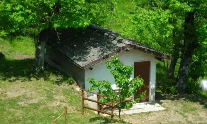 Rexer-Ne-Masseria-in-vendita-in-via-Picchetti-a-Ne-Giardino