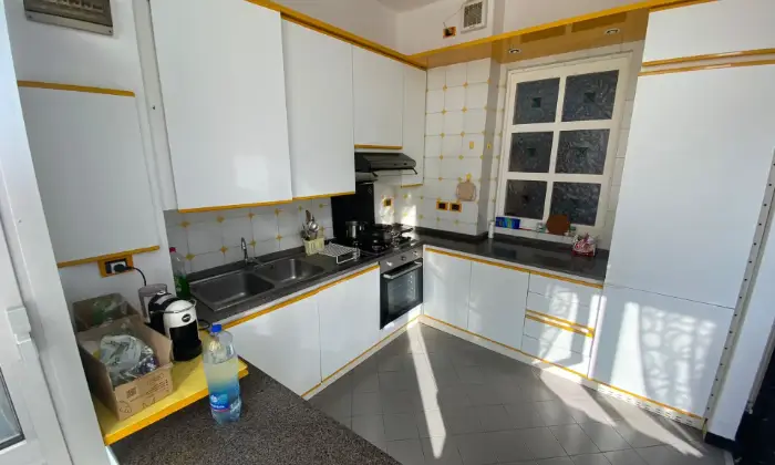 Rexer-Loano-Appartamento-a-pochi-passi-dal-Lungomare-di-Loano-CUCINA