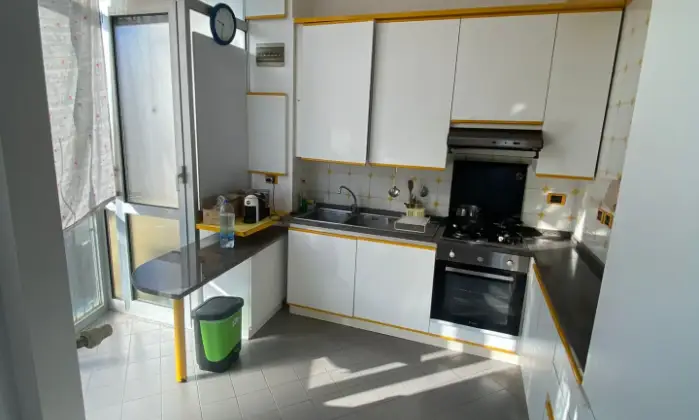 Rexer-Loano-Appartamento-a-pochi-passi-dal-Lungomare-di-Loano-CUCINA