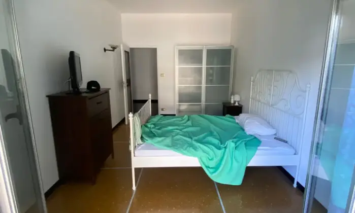 Rexer-Loano-Appartamento-a-pochi-passi-dal-Lungomare-di-Loano-CAMERA-DA-LETTO