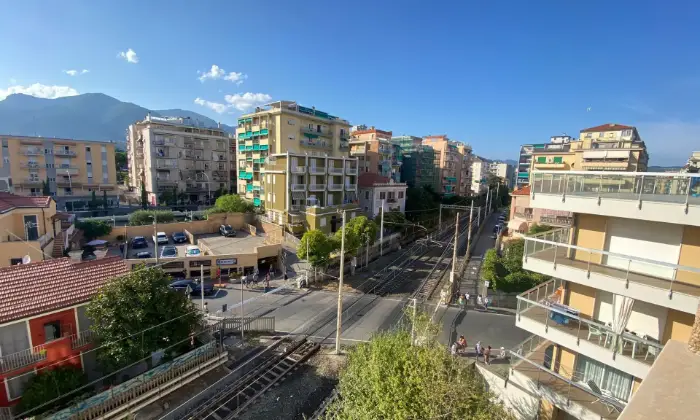 Rexer-Loano-Appartamento-a-pochi-passi-dal-Lungomare-di-Loano-BALCONE