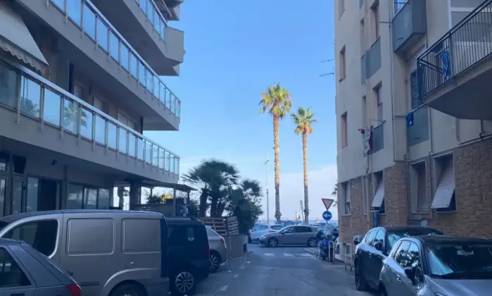 Rexer-Loano-Appartamento-a-pochi-passi-dal-Lungomare-di-Loano-FACCIATA