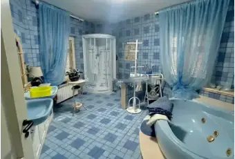 Rexer-Tresana-Vendesi-villa-in-localit-Fontanedo-Tresana-Bagno