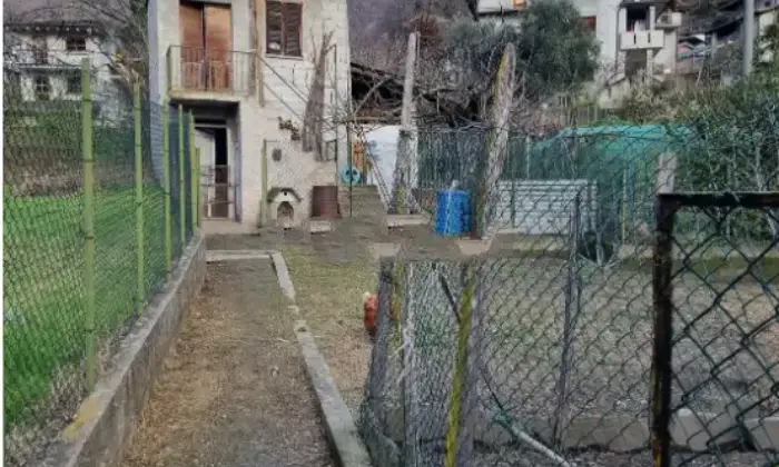 Rexer-Verceia-Vendesi-Propriet-rustica-con-terreni-a-Verceia-Giardino