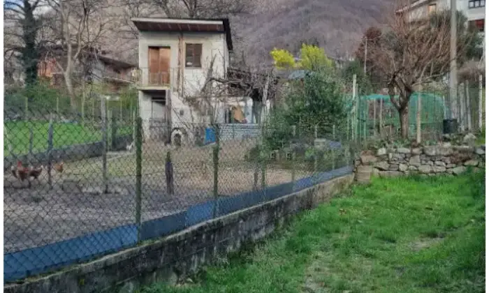 Rexer-Verceia-Vendesi-Propriet-rustica-con-terreni-a-Verceia-Giardino