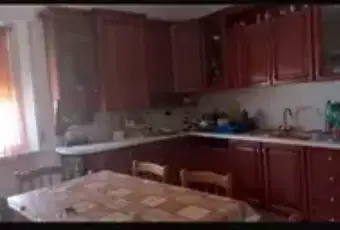 Rexer-Apiro-Casa-completamente-ristrutturata-Cucina