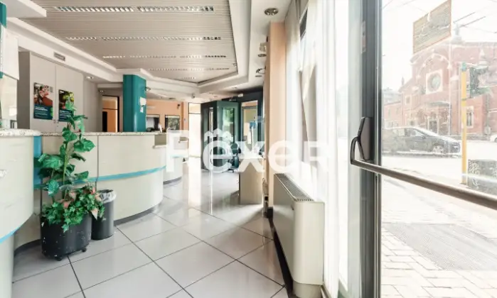 Rexer-MILANO-Immobile-commerciale-ex-Agenzia-bancaria-su-due-livelli-mq-Altro