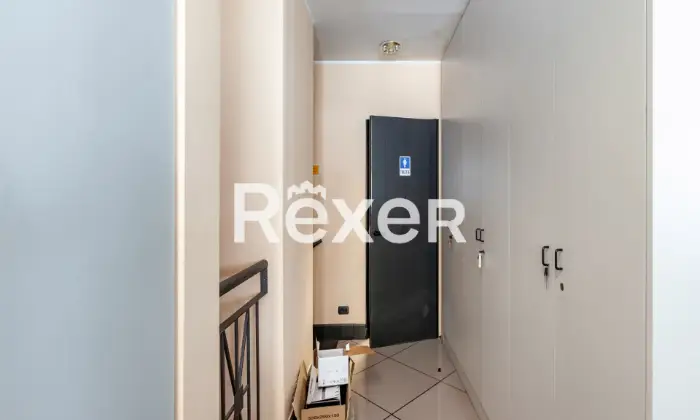 Rexer-MILANO-Immobile-commerciale-ex-Agenzia-bancaria-su-due-livelli-mq-Altro