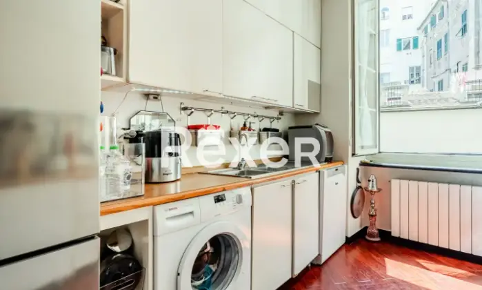 Rexer-GENOVA-Splendido-appartamento-ristrutturato-allinterno-di-Palazzo-Fornari-in-via-Luccoli-Cucina