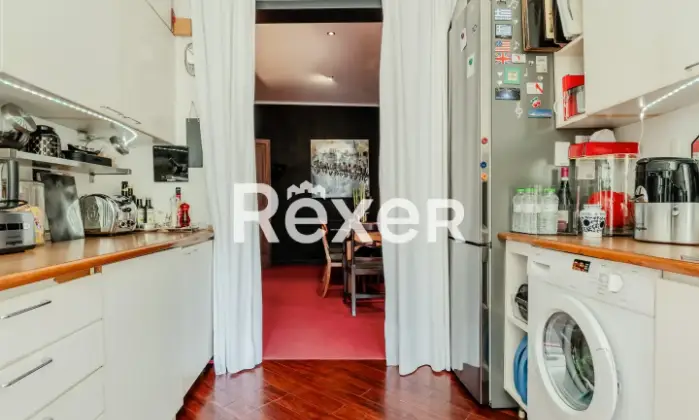 Rexer-GENOVA-Splendido-appartamento-ristrutturato-allinterno-di-Palazzo-Fornari-in-via-Luccoli-Cucina