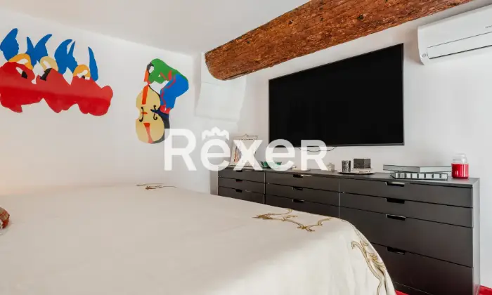 Rexer-GENOVA-Splendido-appartamento-ristrutturato-allinterno-di-Palazzo-Fornari-in-via-Luccoli-CameraDaLetto