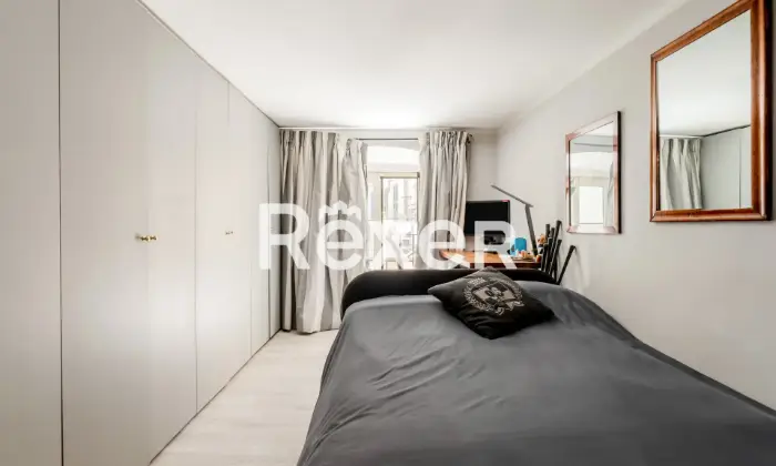 Rexer-GENOVA-Splendido-appartamento-ristrutturato-allinterno-di-Palazzo-Fornari-in-via-Luccoli-CameraDaLetto