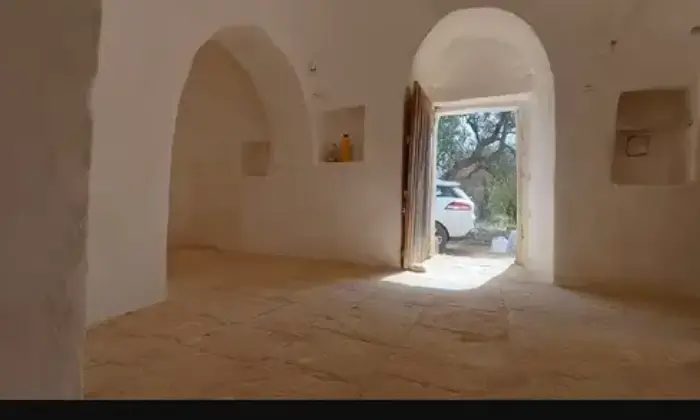 Rexer-Latiano-Trullo-contrada-Coltura-Latiano-con-terreno-Altro