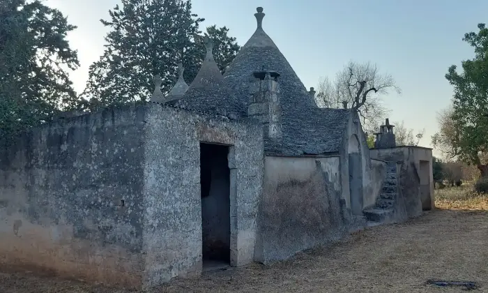 Rexer-Latiano-Trullo-contrada-Coltura-Latiano-con-terreno-Altro