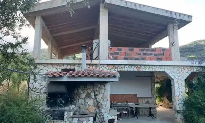 Rexer-Misilmeri-Fabbricato-con-terreno-in-vendita-in-Contrada-Favarotta-a-Misilmeri-Terrazzo