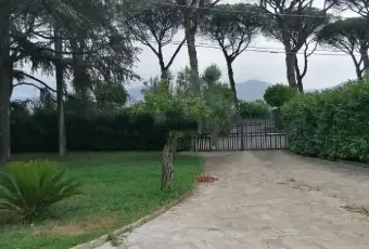 Rexer-Latina-Vendesi-casa-indipendente-in-via-AppiaLatina-Scalo-Latina-Giardino