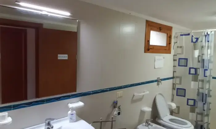 Rexer-Vittoria-Villa-con-grande-appartamento-climatizzato-Bagno