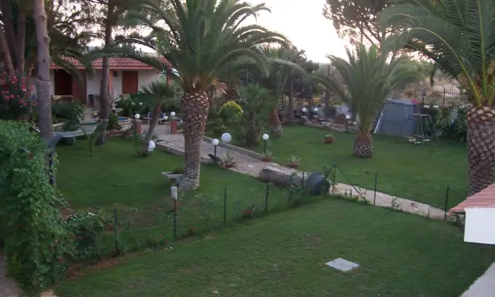 Rexer-Vittoria-Villa-con-grande-appartamento-climatizzato-Giardino