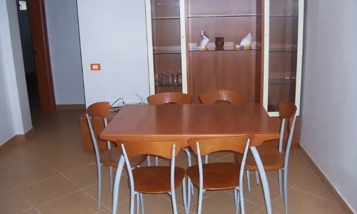 Rexer-Vittoria-Villa-con-grande-appartamento-climatizzato-Salone