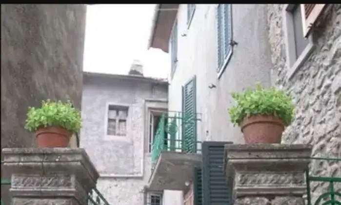 Rexer-Bagni-di-Lucca-Vendesi-Edificio-terra-cielo-Vico-Pancellorum-Bagni-Lucca-Terrazzo