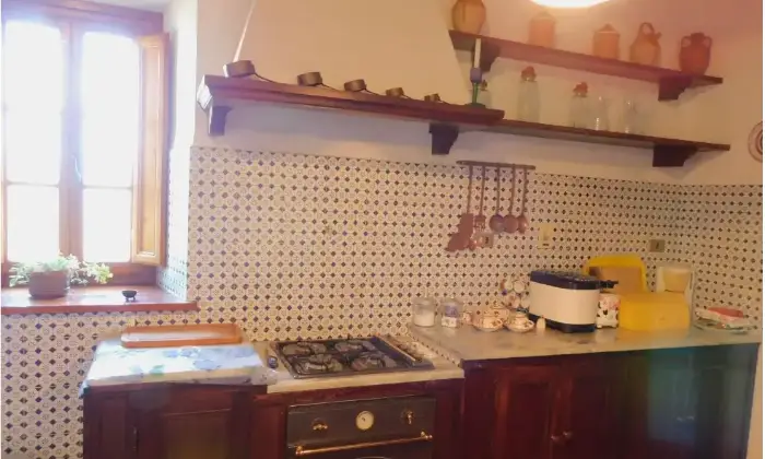Rexer-Lucca-Vendesi-Propriet-rustica-in-via-di-Formentale-a-Lucca-Cucina
