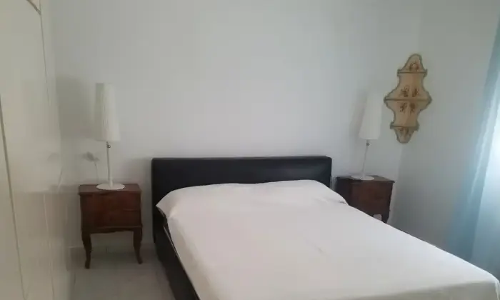 Rexer-Riccione-Riccione-Zona-PortoImmobile-con-grande-giardino-CameraDaLetto