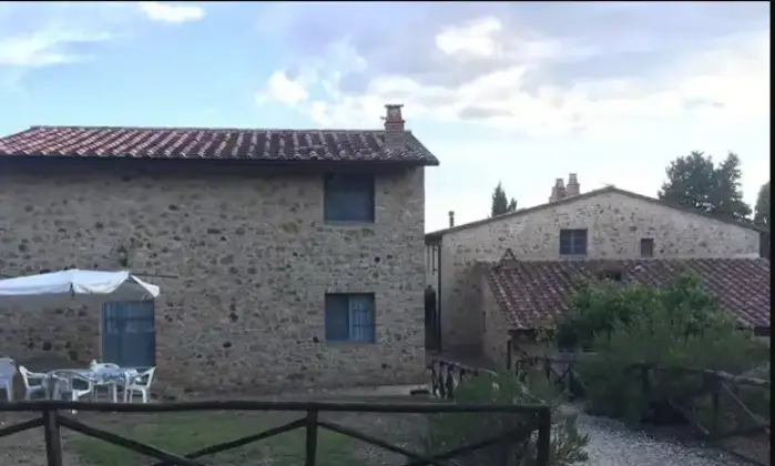 Rexer-Casole-dElsa-Vendesi-appartamento-a-Casole-dElsa-SI-Terrazzo