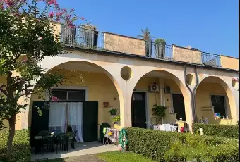 Rexer-Desenzano-del-Garda-Vendesi-appartamento-in-Strada-Vicinale-San-FrancescoDesenzano-del-Garda-Giardino