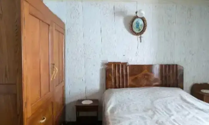 Rexer-Ottone-Casa-di-paese-in-vendita-in-via-A-Malaspina-Ottone-CameraDaLetto