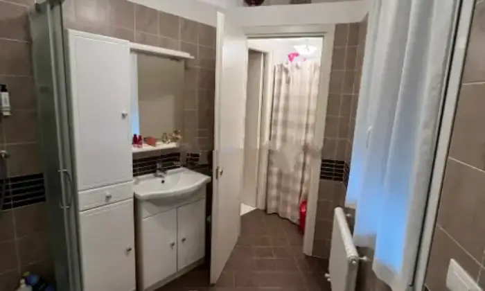 Rexer-Sanremo-Vendesi-appartamento-in-salita-Grand-AlbergoCorso-degli-InglesiSanremo-Bagno