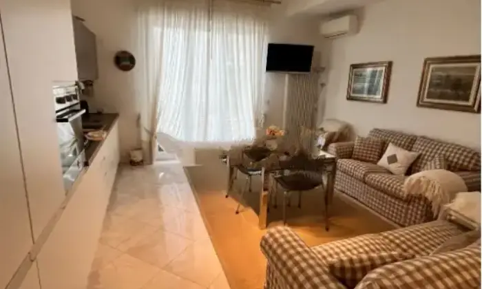 Rexer-Sanremo-Vendesi-appartamento-in-salita-Grand-AlbergoCorso-degli-InglesiSanremo-Altro