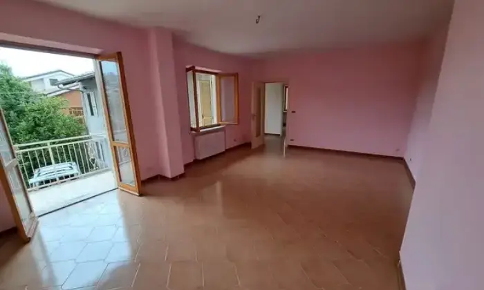 Rexer-Magliano-Alfieri-Casa-con-cortile-e-cascina-Altro