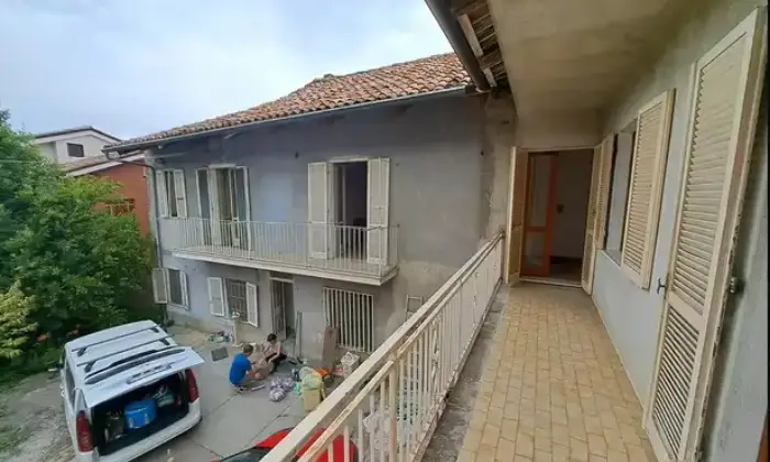 Rexer-Magliano-Alfieri-Casa-con-cortile-e-cascina-Altro
