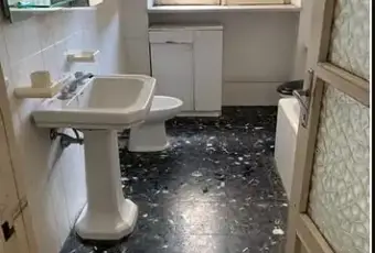 Rexer-Lentini-Vendesi-appartamento-in-Via-Domenico-Bottone-a-Lentini-Bagno