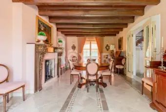 Rexer-Sirolo-Elegante-villa-con-piscina-a-pochi-passi-dal-mare-SALONE