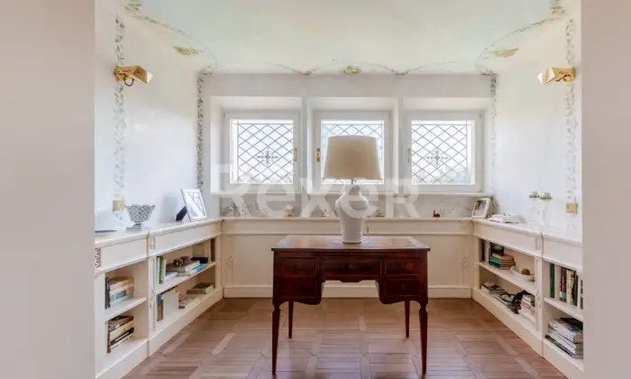 Rexer-Sirolo-Elegante-villa-con-piscina-a-pochi-passi-dal-mare-STUDIO